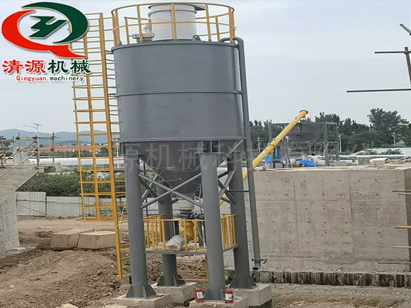 湖北黃岡客戶(hù)石灰料倉(cāng)安裝